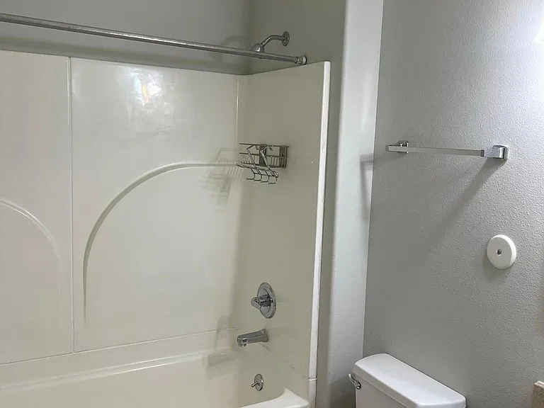 323 Church St #4 — Photo 9
