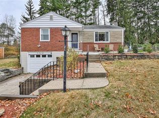 638 Guenevere Dr, Pittsburgh, PA
