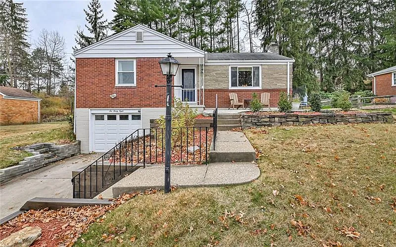 638 Guenevere Dr photo 1