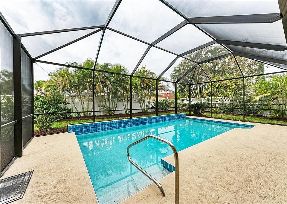 1st image of 307 BAYSIDE PARKWAY