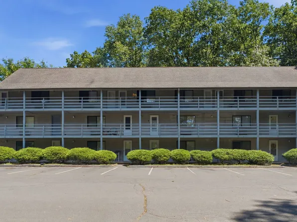 17 Farmington Avenue #12, Plainville, CT 06062