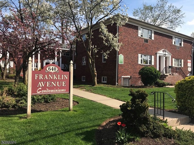 1st image of 640 Franklin Ave Unit B3