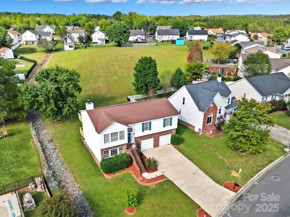 5052 Daffodil Ln, Concord, NC 28025