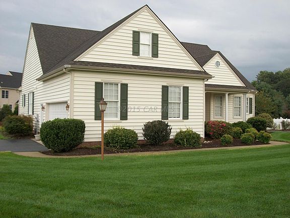 3rd image of 5981 Gloucester Ct
