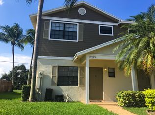 10713 NW 11th St, Pembroke Pines, FL 33026