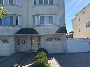 105 Churchill Ave, Staten Island, NY 10309