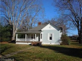 5291 Seward Cir, Pfafftown, NC 27040