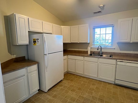 5th image of 4283 River Birch Dr SE