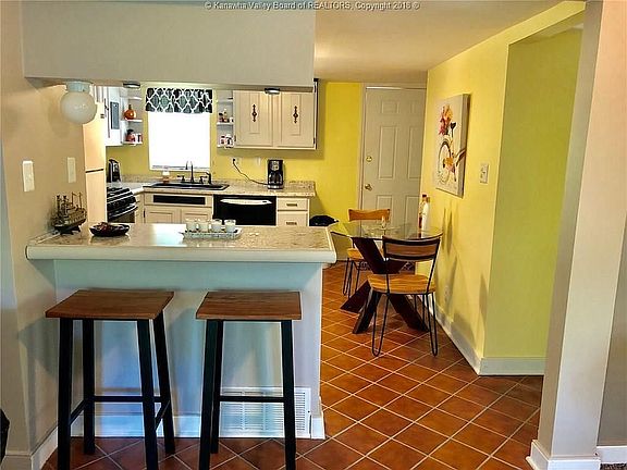 5th image of 2529 Sissonville Dr