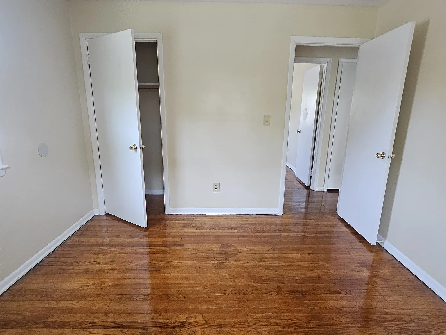 2 bed, $1,575 — Photo 2