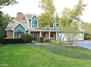 305 Briargate Ln, Deer Park, IL 60010