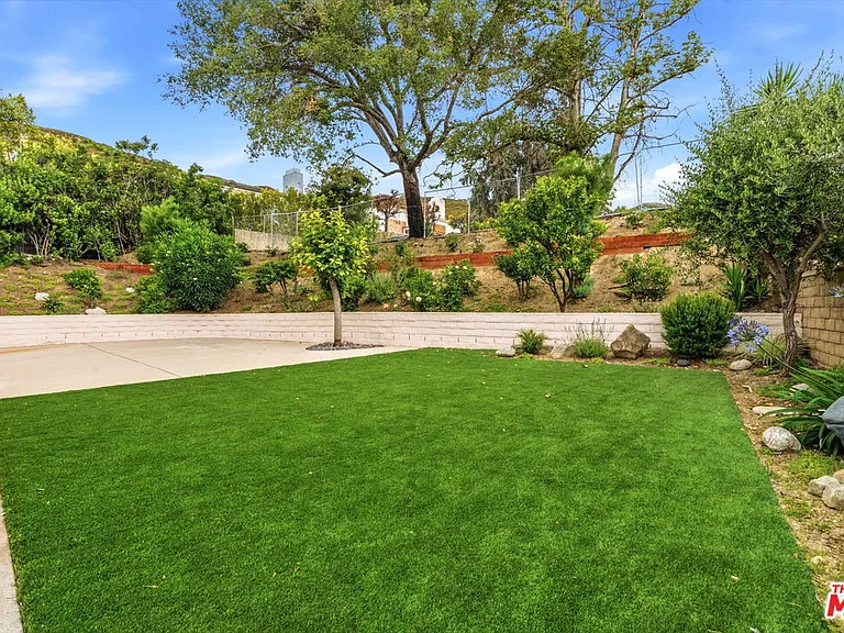 17265 Avenida De La Herradura — Photo 37