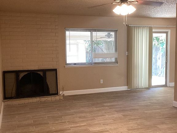3rd image of 3963 Wildrose Way