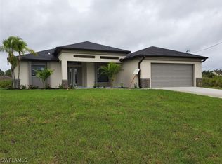 2505 20th St W, Lehigh Acres, FL 33971