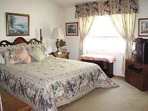 5th image of 63 Ilyse Ct