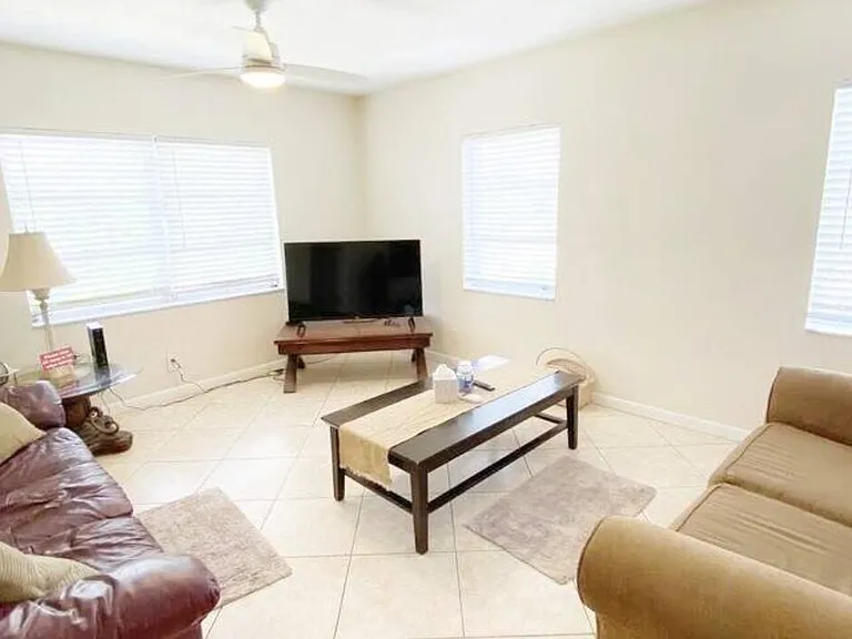 308 Southwind Ct #8 — Photo 3