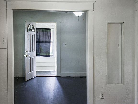 4th image of 1313 Perkins St