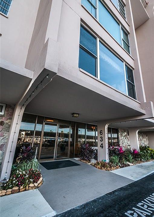 1st image of 634 Edgewater Dr Unit 141
