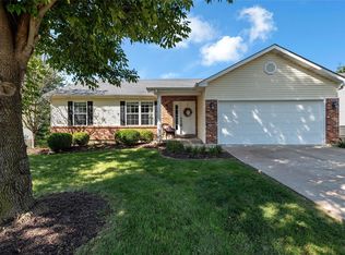 5 Tailor Sq, O'Fallon, MO 63368