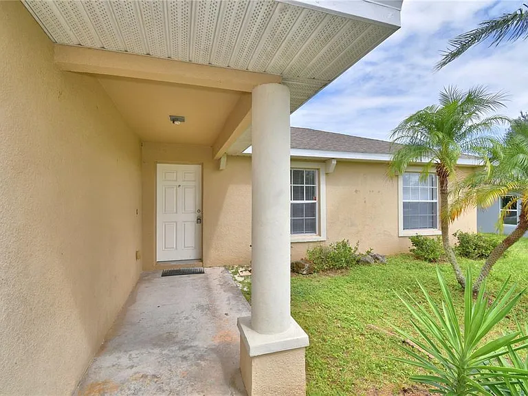 223 Grouper Ct — Photo 4