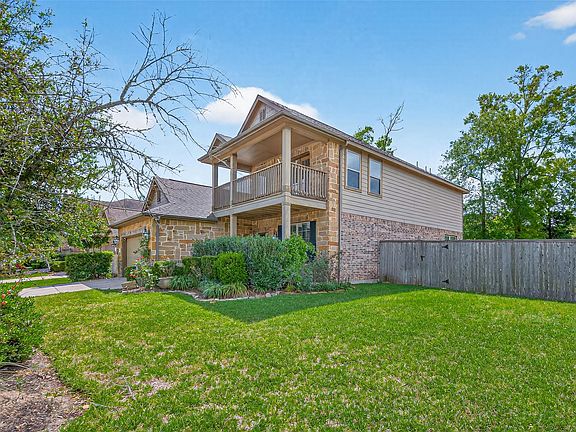5th image of 23410 Banksia Dr