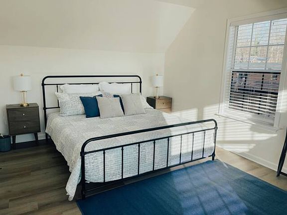 Room with one king bed.