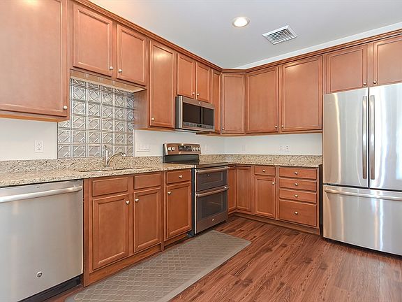5th image of 7 Morgan Dr Unit 203