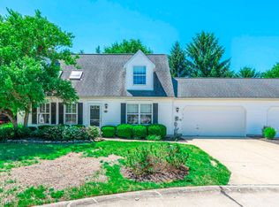 24519 Meadow Ln #37, Olmsted Falls, OH 44138
