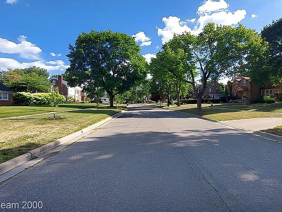 4th image of 161 Ottawa Dr