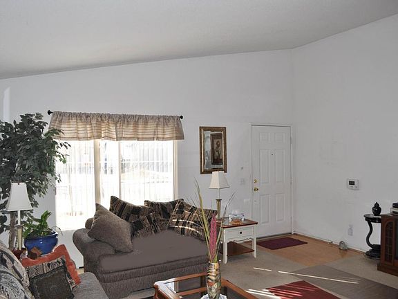 3rd image of 4843 Minstrel Dr