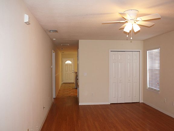 3rd image of 2615 NW 1st Ave