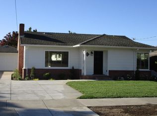 21 E Nash Rd, Hollister, CA 95023