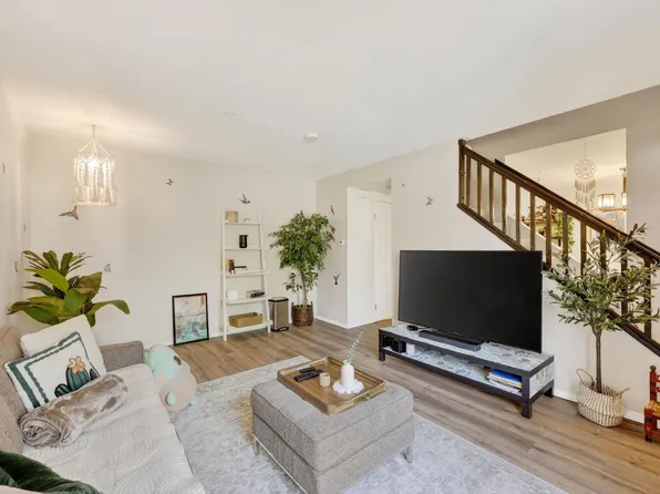 507 East Blf #507, Madison, WI 53704