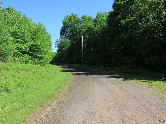 2nd image of Camelot Dr