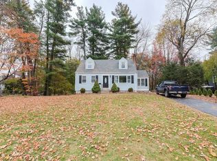 66 Oak St, Walpole, MA 02081