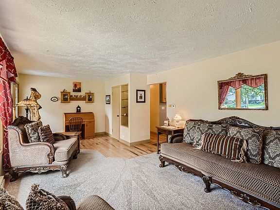 5th image of 506 W Park Ave
