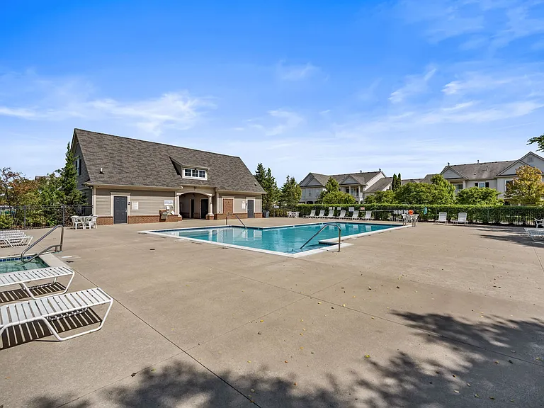 17200 Addington Dr — Photo 30