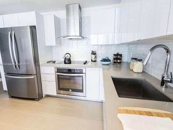 4th image of 1600 NE 1st Ave APT 1006