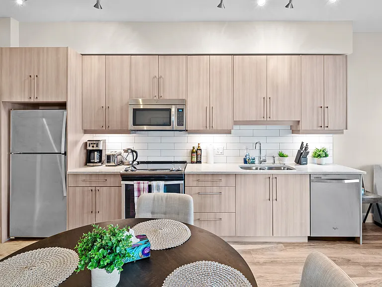 595 Pandora Ave #216 — Photo 6