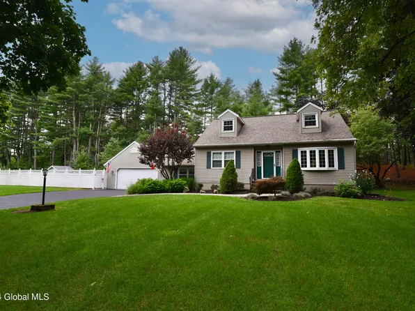 5 Cedarcrest Drive, Saratoga Springs, NY 12866