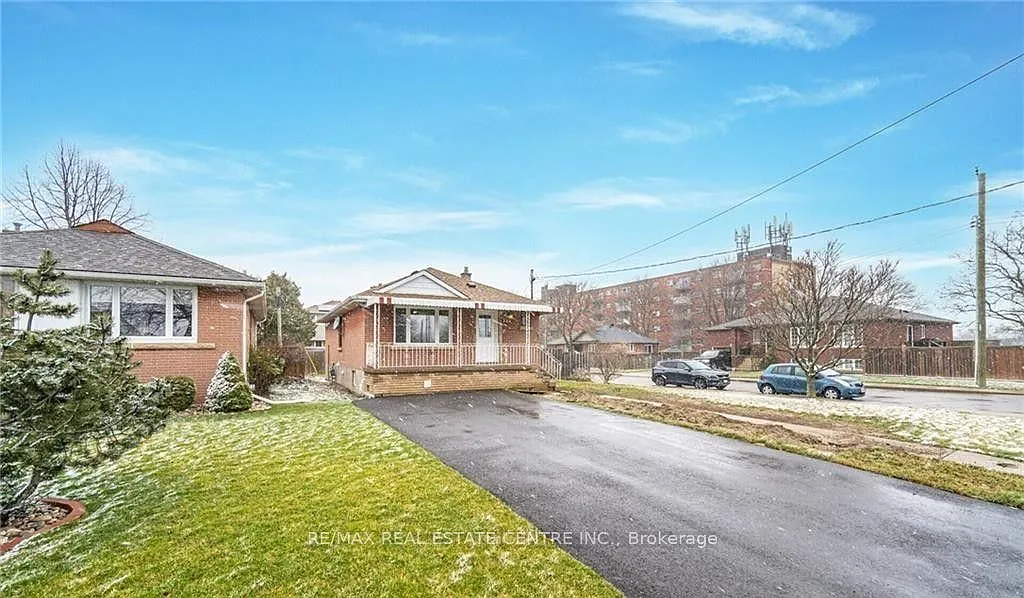 2 bed, $1,800 — Photo 2