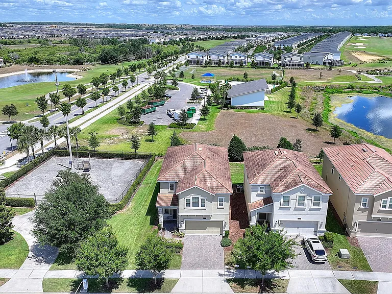8833 Bethpage Ln — Photo 35