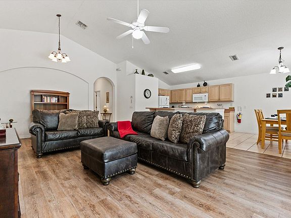 2nd image of 4676 Cumbrian Lakes Dr #Id1248738p
