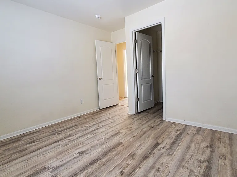 11994 E Lake Cir — Photo 23
