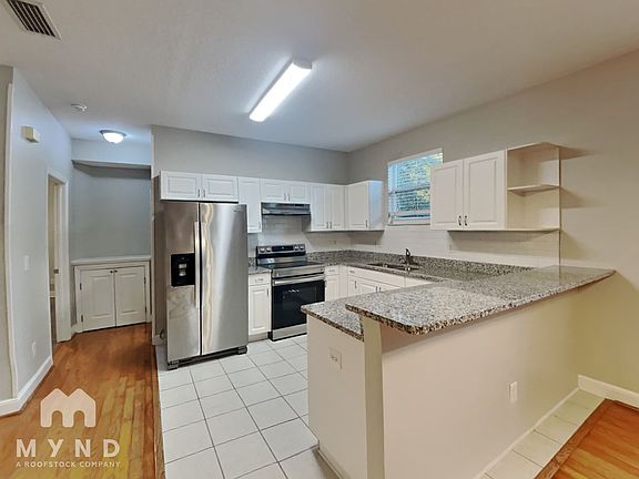 3rd image of 6409 Ashville Dr