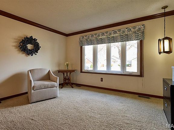 4th image of 2925 Westborough Dr