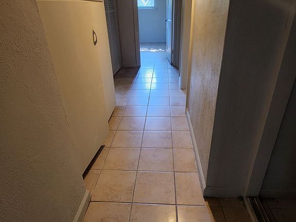 5th image of 241 Aquamarine Dr