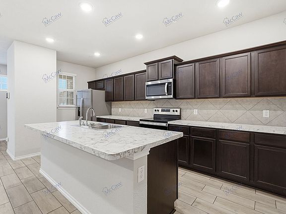 5th image of 2812 Baneberry Ln #31