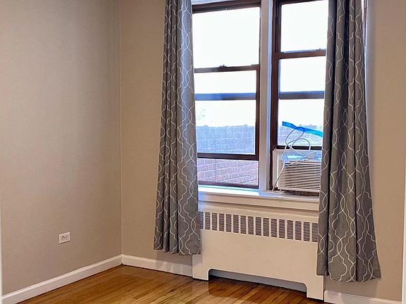 2nd image of 14737 Roosevelt Ave #3
