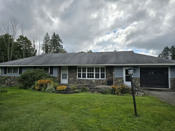Finch Hl, Carbondale, PA 18407